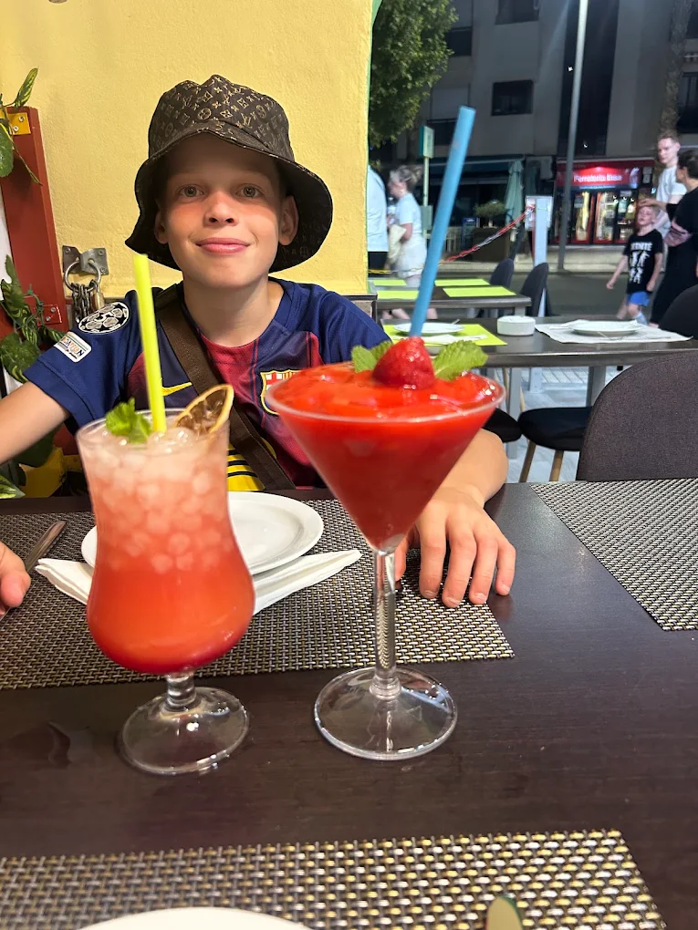 About Venecia Pizzeria Albir